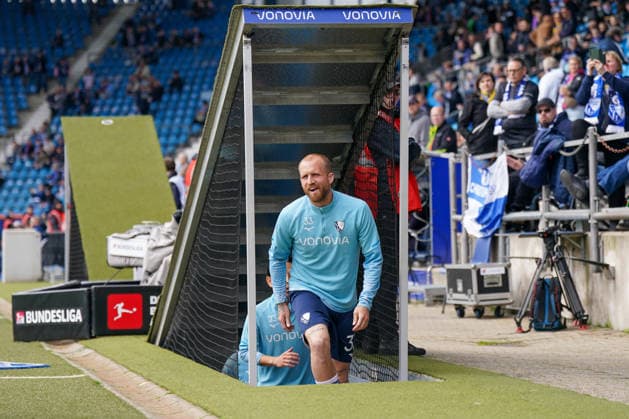 Germany Soccer 2 Bundesliga 2025 2026, Matchday 29 VfL Bochum vs Eintracht Braunschweig Vonovia Ruhrstadion Philipp Hofmann VfL Bochum, 33 Copyright: xJOERANxSTEINSIEKx