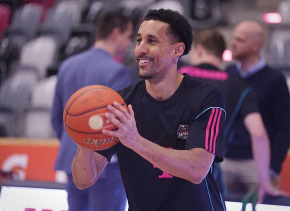 Joel Aminu Telekom Baskets Bonn vs Basketball Löwen Loewen Braunschweig 29 Speiltag Saison 2025 26