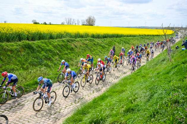 Paris - Roubaix Hauts-de-France 2026 Cycling Race ROUBAIX, FRANCE - APRIL 12 : Illustration picture, Van Aert Wout (BEL) of Team Visma Lease a Bike, Planckaert Edward (BEL) of Alpecin-Premier Tech during the 123rd edition of Paris - Roubaix Hauts-de-France an UCI World Tour 1.UWT one day cycling road race for Men Elite of 258 km with start in Compiegne and finish in Roubaix on April 12, 2026 in Roubaix, France, 12 04 2026 ( Motordriver Kenny Verfaillie - Roubaix France  Copyright: xVincentxKalutx