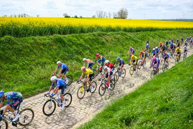 Paris - Roubaix Hauts-de-France 2026 Cycling Race ROUBAIX, FRANCE - APRIL 12 : Illustration picture, Van Aert Wout (BEL) of Team Visma Lease a Bike, Planckaert Edward (BEL) of Alpecin-Premier Tech during the 123rd edition of Paris - Roubaix Hauts-de-France an UCI World Tour 1.UWT one day cycling road race for Men Elite of 258 km with start in Compiegne and finish in Roubaix on April 12, 2026 in Roubaix, France, 12 04 2026 ( Motordriver Kenny Verfaillie - Roubaix France  Copyright: xVincentxKalutx