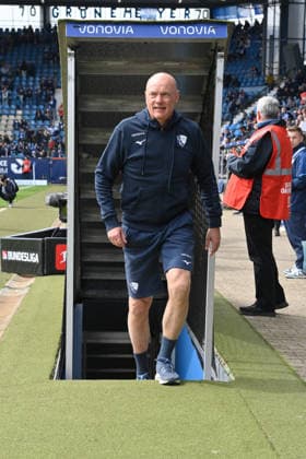 Coach Uwe Rösler VfL Bochum 12 04 2026, Football 2 Bundesliga, Season 2025 2026, 29 Matchday, VfL Bochum Eintracht Braunschweig DFL regulations prohibit any use of photographs as image sequences and or quasi video Bochum Vonovia Ruhrstadion Nordrhein Westfalen Germany Team2