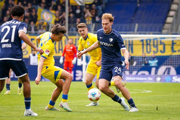 Germany Soccer 2 Bundesliga 2025 2026, Matchday 29 VfL Bochum vs Eintracht Braunschweig Vonovia Ruhrstadion Mats Pannewig VfL Bochum, 24 Copyright: xJOERANxSTEINSIEKx