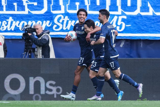 Soccer 2 Bundesliga 29 Matchday VfL Bochum Eintracht Braunschweig on 12 04 2026 at Vonovia Ruhrstadion in Bochum Goal celebration to 2 0 by Koji Miyoshi Bochum DFL regulations prohibit any use of photographs as image sequences and or quasi video xJRx