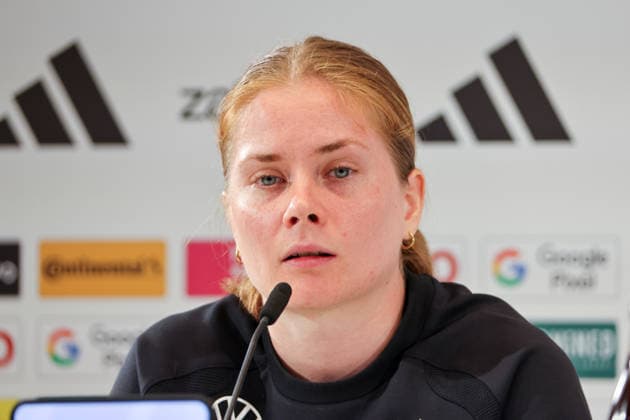 Herzogenaurach, Germany, April 12, 2026 International match preparations for the Womens World Cup qualifier against Austria Press conference in Herzogenaurach Pictured Copyright: HMBxMedia MadeleinexFantini