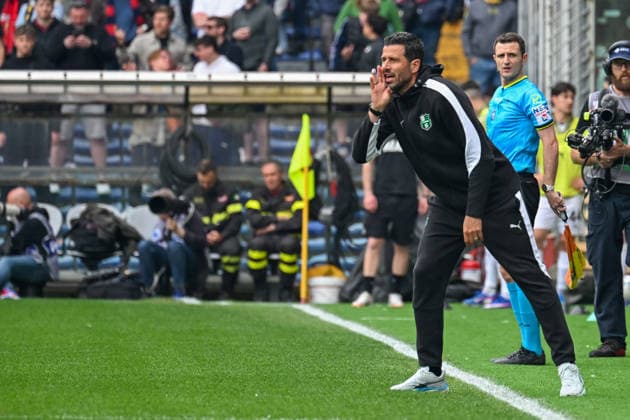 Sassuolo s head coach Fabio Grosso during the Serie A soccer match between Genoa and Sassuolo at the Luigi Ferraris Stadium in Genoa, Italy - Sunday, April 12, 2026. - Soccer .  Copyright: xTanoxPecoraro LaPressex