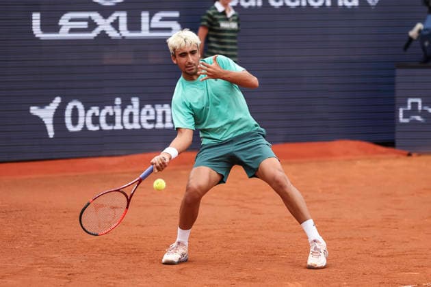 April 12, 2026, Barcelona, Barcelona, Spain: Daniel Medina of Spain in action agaisnt Ethan Quinn of United States in Qualifying match during the second day of the Barcelona Open Banc Sabadell 2026 at Real Club de Tenis Barcelona on April 12, 2026 in Barcelona, Spain. Barcelona Open Banc Sabadell - Conde Godo 2026 Day 2  - ZUMAa181 20260412_zaa_a181_136 Copyright: xJavierxBorregox