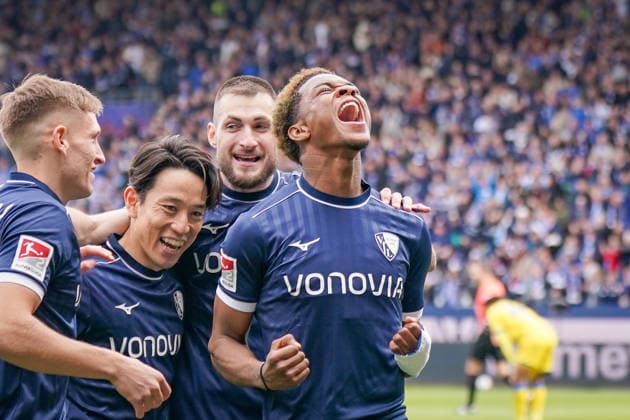 Germany Soccer 2 Bundesliga 2025 2026, 29 Matchday VfL Bochum vs Eintracht Braunschweig Vonovia Ruhrstadion Goal and goal celebration to 3 0 by Farid Alfa Ruprecht VfL Bochum, 29 Joy, emotions, jubilation Copyright: xJOERANxSTEINSIEKx