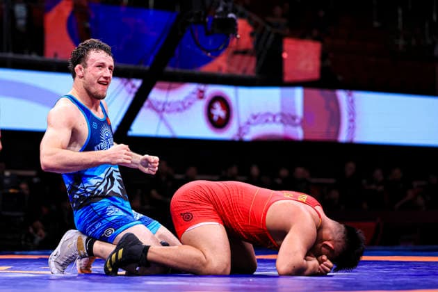 Senior Wrestling Asian Championships 92kg FS Iakov Chaplin KGZ df Hade Ayidusi CHN