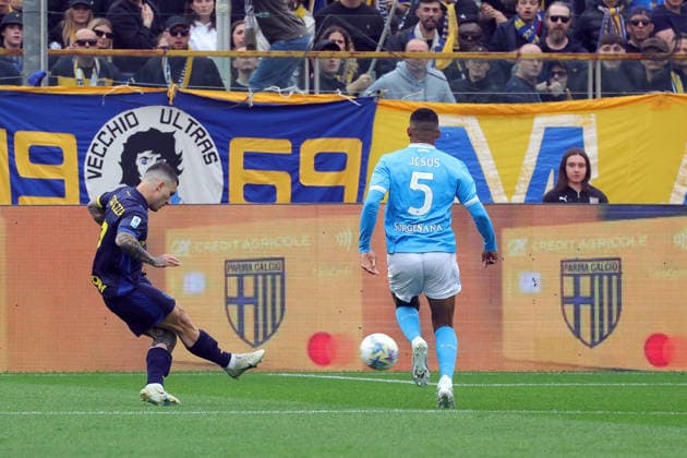 Parma™s Gabriel Strefezza scores the goal 1-0 during the Serie A soccer match between Parma and Napoli at the Ennio Tardini Stadium in Parma Italy - Sunday, 12 april 2026. - Soccer .  Copyright: xAlbertoxMariani LaPressex
