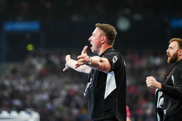 Filip Jicha THW Kiel, Coach GER, Handball Sport Verein Hamburg vs THW Kiel, Handball, 1 Bundesliga, Matchday 28, Season 2025 2026, 12 04 2026 GER, Handball Sport Verein Hamburg vs THW Kiel, Handball, 1 Bundesliga, Matchday 28, Season 2025 2026, 12 04 2026 Hamburg Copyright: xEibner-Pressefoto MarcelxvonxFehrnx EP_MFN