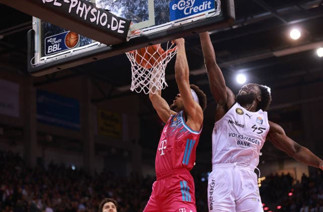 Alijah Comithier Bonn vs Oluwasimisola Shittu Braunschweig , Bonn, Germany, 12 04 2026, Basketball Bundesliga, Matchday 29, Telekom Baskets Bonn vs Basketball Löwen Braunschweig