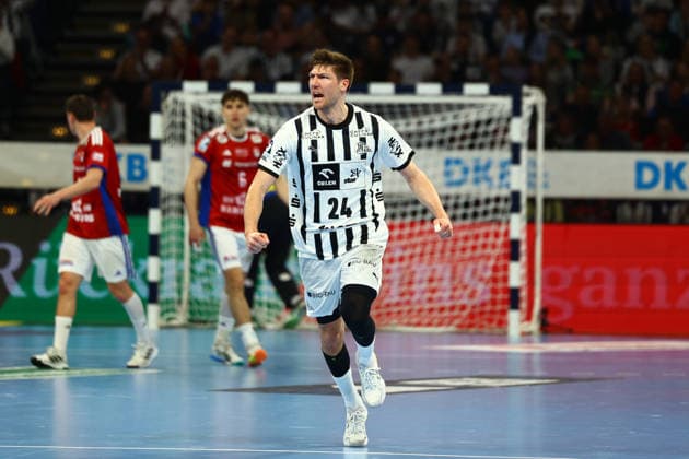 Handball I Men I Season 2025 2026 I Bundesliga I 28 Matchday I HSV Hamburg THW Kiel I 12 04 2026 Lukas Zerbe 24, THW Kiel cheers Hamburg Barclaycard Arena Hamburg Germany Copyright: xLobeca RalfxHomburgx