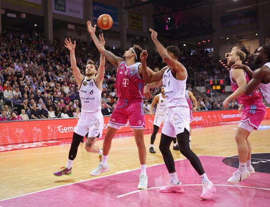 Michael Kessens Telekom Baskets Bonn vs Basketball Löwen Loewen Braunschweig 29 Speiltag season 2025 26