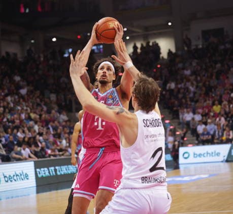 Michael Kessens Telekom Baskets Bonn vs Basketball Löwen Loewen Braunschweig 29 Speiltag season 2025 26