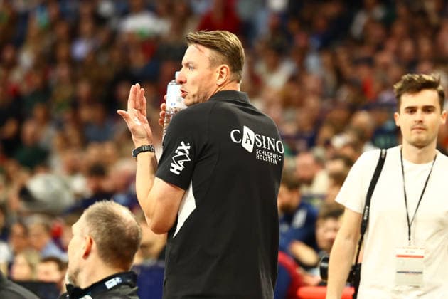 Handball I Men I Season 2025 2026 I Bundesliga I 28 Matchday I HSV Hamburg THW Kiel I 12 04 2026 Filip Jicha Coach, THW Kiel Hamburg Barclaycard Arena Hamburg Germany Copyright: xLobeca RalfxHomburgx
