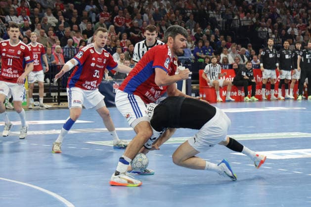 2026 04 12 xfsx Daikin HBL Handballl 1 Bundesliga Hamburger Sportverein Handball THW Kiel v l Jacob Lassen 9, HSV Hamburg Handball , Rune Dahmke THW Kiel ,23 Copyright: HMBxMedia FernandoxSoares