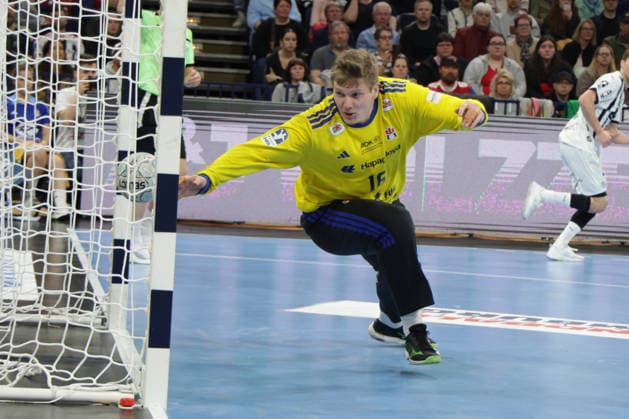 2026 04 12 xfsx Daikin HBL Handballl 1 Bundesliga Hamburger Sportverein Handball THW Kiel v l Goalkeeper Robin Haug 16, HSV Hamburg Handball Copyright: HMBxMedia FernandoxSoares