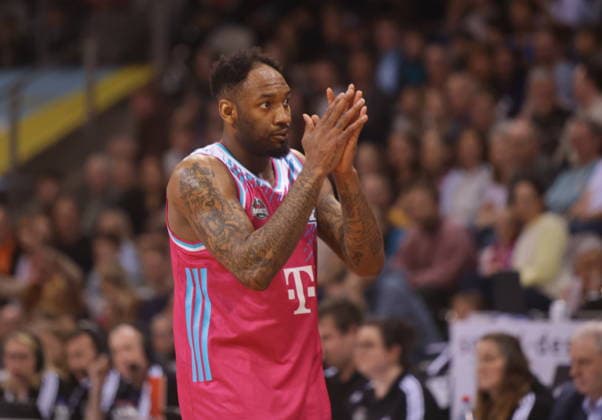 Jeff Garrett Telekom Baskets Bonn vs Basketball Löwen Loewen Braunschweig 29 Speiltag Saison 2025 26