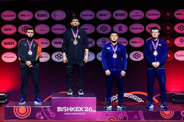 Senior Wrestling Asian Championships Podium 92kg FS Gold Mohammadmobin Gholamali Azimi IRI , Silver Magomed Sharipov BRN , Bronze Azamat Dauletbekov KAZ , Iakov Chaplin KGZ Copyright: xKostadinxAndonovx xUnitedxWorldxWrestlingx Kostadin Andonov United World Wrestling