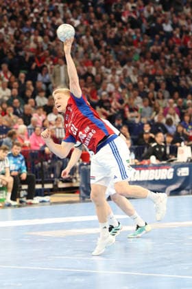 Handball Daikin Handball Bundesliga 2025 2026 Handball Sport Verein Hamburg vs THW Kiel Frederik Bo Andersen Hamburg , 7m, unsuccessful Barclays Arena Hamburg