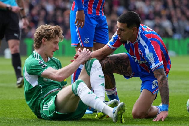 12th April 2026; Selhurst Park, Selhurst, London, England; Premier League Football, Crystal Palace versus Newcastle United; Anthony Gordon of Newcastle United and Daniel Munoz of Crystal Palace shake hands after a challenge TomxMajor