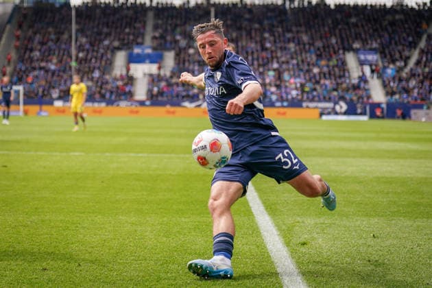 Germany Soccer 2 Bundesliga 2025 2026, Matchday 29 VfL Bochum vs Eintracht Braunschweig Vonovia Ruhrstadion Maximilian Wittek VfL Bochum, 32 on the ball Copyright: xJOERANxSTEINSIEKx