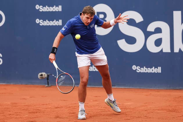 April 12, 2026, Barcelona, Barcelona, Spain: Hamad Medjedovic of Serbia in action agaisnt Quentin Halys of France in Qualifying match during the second day of the Barcelona Open Banc Sabadell 2026 at Real Club de Tenis Barcelona on April 12, 2026 in Barcelona, Spain. Barcelona Spain - ZUMAa181 20260412_zaa_a181_345 Copyright: xJavierxBorregox