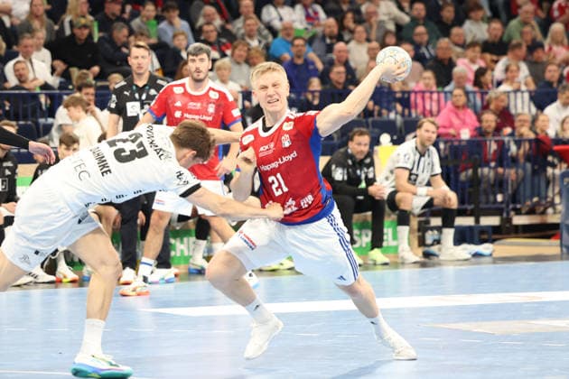 Handball Daikin Handball Bundesliga 2025 2026 Handball Sport Verein Hamburg vs THW Kiel Rune Dahmke Kiel ,Frederik Bo Andersen Hamburg , Barclays Arena Hamburg