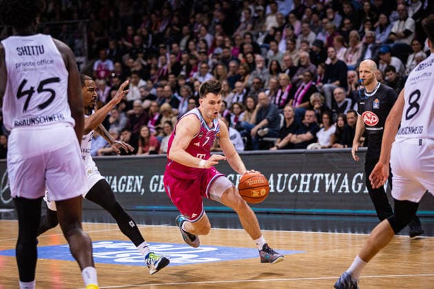 easyCredit Basketball Bundesliga, Telekom Baskets Bonn vs Basketball Löwen Braunschweig, 12 04 2026 Grayson Murphy Telekom Baskets Bonn 7 easyCredit Basketball Bundesliga, Telekom Baskets Bonn vs Basketball Löwen Braunschweig, 12 04 2026, Telekom Dome Bonn Copyright: xBEAUTIFULxSPORTS Derixx