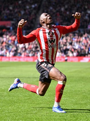 Nordi Mukiele of Sunderland scores the opening goal with a massive deflection off Cristian Romero of Tottenham Hotspur and celebrates Sunderland v Tottenham Hotspur, Premier League, Football, Stadium of Light, Sunderland, UK - 12 Apr 2026Sunderland Stadium of Light United Kingdom EDITORIAL USE ONLY No use with unauthorised audio, video, data, fixture lists, club league logos or live services. Online in-match use limited to 120 images, no video emulation. No use in betting, games or single club league player publications. Copyright: xGreigxCowie Shutterstockx 16823609ag