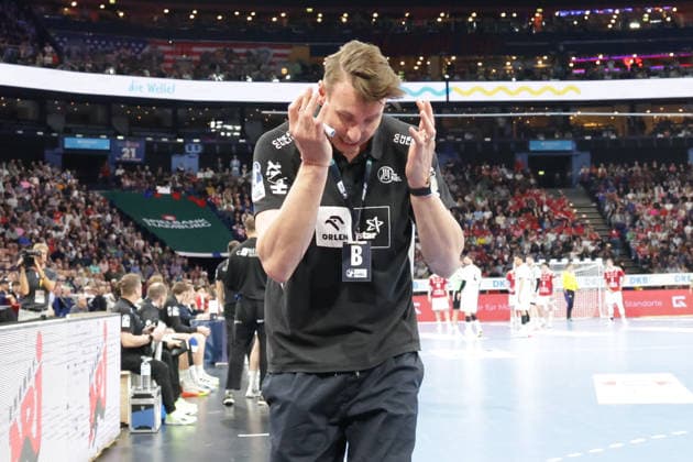 2026 04 12 xfsx Daikin HBL Handballl 1 Bundesliga Hamburger Sportverein Handball THW Kiel v l Coach Filip Jicha THW Kiel disappointed, disappointed looking, dissapointed, sad, frustrated, frustrated, frustrated Copyright: HMBxMedia FernandoxSoares