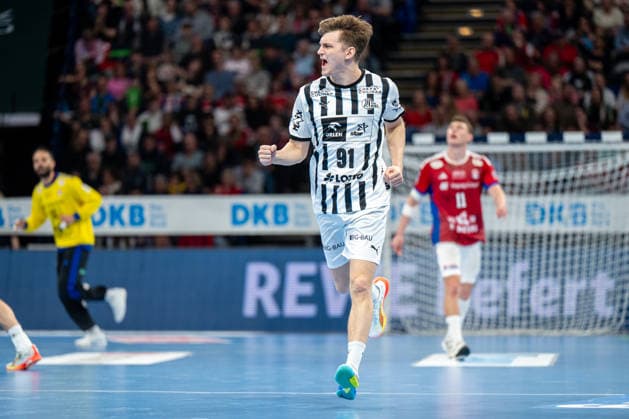 12 04 2026, xdobgx, Handball Daikin HBL, Handball Sport Verein Hamburg THW Kiel v l Bence Imre Kiel, 91 Jubel, Torjubel, jubelt ueber das Tor, celebrate the goal, celebration