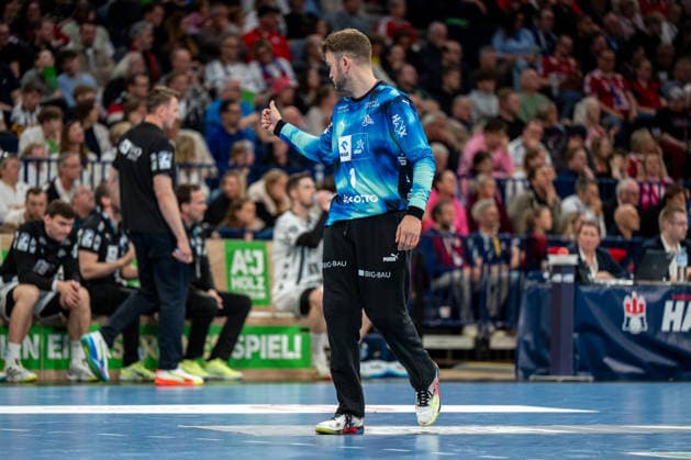 12 04 2026, xdobgx, Handball Daikin HBL, Handball Sport Verein Hamburg THW Kiel v l Gonzalo Perez De Vargas Kiel, 1