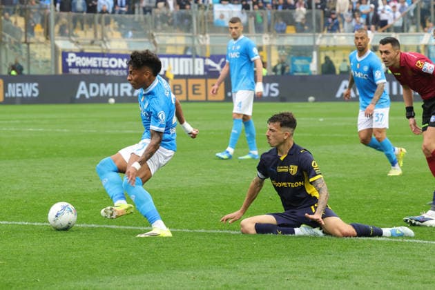 NapoliÕs Santos Alisson during the Serie A soccer match between Parma and Napoli at the Ennio Tardini Stadium in Parma Italy - Sunday, 12 april 2026. - Soccer .  Copyright: xAlbertoxMariani LaPressex