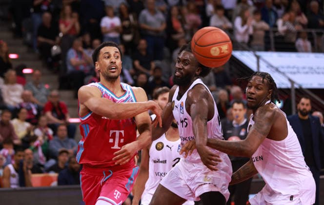 Joel Aminu Bonn vs Oluwasimisola Shittu Braunschweig and Josh Hawley Braunschweig , Bonn, Germany, 12 04 2026, Basketball Bundesliga, Matchday 29, Telekom Baskets Bonn vs Basketball Löwen Braunschweig