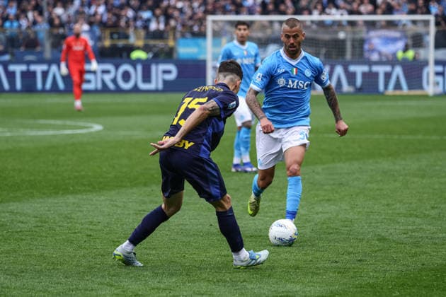 April 12, 2026, Parma: Napoli™s Leonardo Spinazzola in action during the italian soccer Serie A match between Parma Calcio 1913 vs SSC Napoli on april 12, 2026 at the Stadio Ennio Tardini in Parma, Italy. ANSA Serie A; Parma Vs Napoli  - ZUMAa110 20260412_zaf_a110_018 Copyright: xLorenzoxCattanix