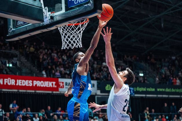 Mateo Seric MLP Academics Heidelberg, 21 GER, Skyliners Frankfurt vs MLP Academics Heidelberg, easycredit BBL, Bundesliga, Matchday 29, Season 2025 2026 12 04 2026 Eibner Pressefoto Attila Ziga GER, Skyliners Frankfurt vs MLP Academics Heidelberg, easycredit BBL, Bundesliga, Matchday 29, Season 2025 2026 12 04 2026 Frankfurt am Main Copyright: xEibner-Pressefotox EP_AZA