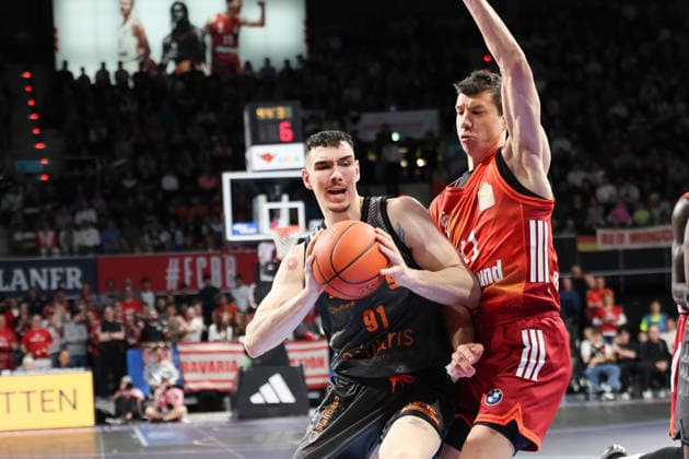 Yordan Minchev Niners Chemnitz, 91 with Vladimir Lucic FC Bayern Basketball, 11 , GER, FC Bayern Basketball vs Niners Chemnitz, Basketball, easycredit Basketball Bundesliga, 29 Matchday, Season 2025 2026, 12 04 2026, GER, FC Bayern Basketball vs Niners Chemnitz, Basketball, easycredit Basketball Bundesliga, 29 Matchday, Season 2025 2026, 12 04 2026 Munich Copyright: xEibner-Pressefoto JennixMaulx EP_JML