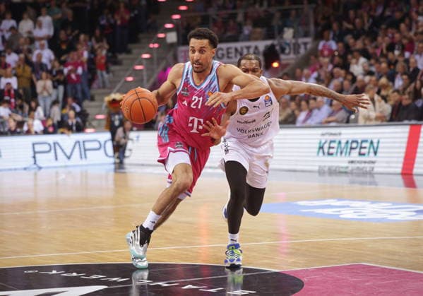Joel Aminu Telekom Baskets Bonn vs Basketball Löwen Loewen Braunschweig 29 Speiltag Saison 2025 26