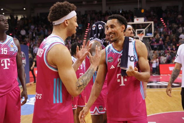 Alijah Comithier, Joel Aminu Telekom Baskets Bonn vs Basketball Löwen Loewen Braunschweig 29 Speiltag Saison 2025 26