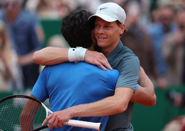 Rolex Monte-Carlo Masters - Day Eight Jannik Sinner of Italy hugs Carlos Alcaraz of Spain after winning the Final match against Carlos Alcaraz of Spain on day Eight of the Rolex Monte-Carlo Masters at Monte-Carlo Country Club on April 12, 2026 in Monte-Carlo, Monaco. Monaco Monte-Carlo Country Club Monte_Carlo Monaco Copyright: xAllstarxPicturexLibraryxLtdx