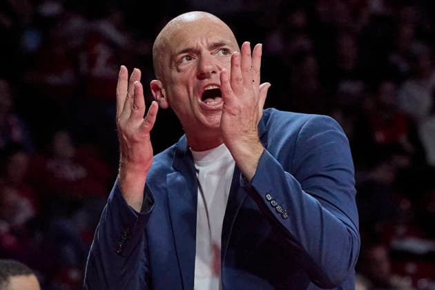 German Basketball Bundesliga BBL , FC Bayern Munich Basketball vs NINERS Chemnitz, Munich FC Bayern Basketball, NINERS Chemnitz, 2026 04 12 in Munich SAP Garden PASTORE Rodrigo NINERS Chemnitz Headcoach CHEHC sportworld Munich SAP Garden Bayern Germany