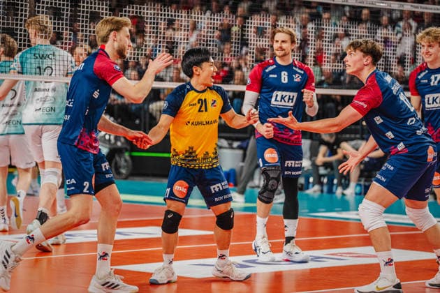 Volleyball mens Bundesliga playoffs semi-finals 2025 2026 SVG Lüneburg vs SWD powervolleys Düren 12 04 2026 The SVG Lüneburg team cheers