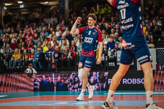 Volleyball mens Bundesliga playoffs semi-finals 2025 2026 SVG Lüneburg vs SWD powervolleys Düren 12 04 2026 Cole Young 8 SVG Lüneburg cheers with a clenched fist