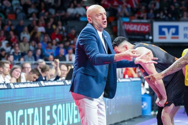 Head Coach Rodrigo Pastore Niners Chemnitz gestures, Emotion, FC Bayern Muenchen Basketball vs Niners Chemnitz, easyCredit BBL, Basketball, Bundesliga, Men, Main Round, April 12, 2026 Muenchen Bayern Germany Copyright: xkolbert-press MartinxAgüerax