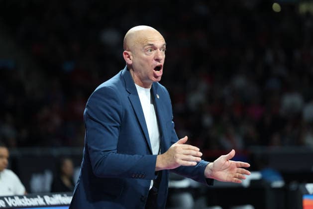 Rodrigo Pastore Niners Chemnitz, Head Coach gestures, GER, FC Bayern Basketball vs Niners Chemnitz, Basketball, easycredit Basketball Bundesliga, 29 Matchday, Season 2025 2026, 12 04 2026, GER, FC Bayern Basketball vs Niners Chemnitz, Basketball, easycredit Basketball Bundesliga, 29 Matchday, Season 2025 2026, 12 04 2026 Muenchen Copyright: xEibner-Pressefoto JennixMaulx EP_JML