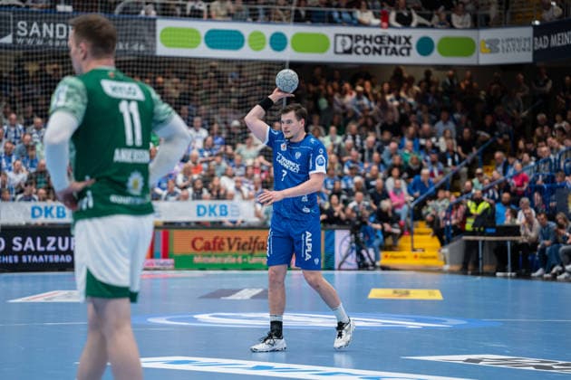 TBV Lemgo Lippe GER vs Fuechse Berlin GER , Handball, Daikin Handball Bundesliga, 28 Matchday, 12 4 2026, Season 2025 2026, Lemgo Jan Mudrow TBV Lemgo Lippe, 07 at match setup Lemgo Phoenix Contact Arena Germany