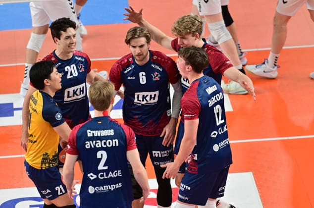 GER 1 VBL, Play Off Semi-Final, SVG Lueneburg vs SWD Powervolleys Dueren 12 04 2026, GER 1 VBL, PLay Off Semi-Final, SVG Lueneburg vs SWD Powervolleys Dueren, in the picture the Lueneburg team cheers nordphotoxGmbH xWitke nph00002