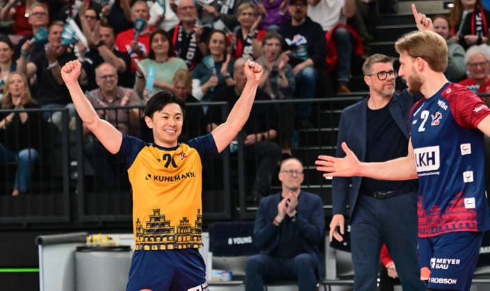 GER 1 VBL, Play Off Semi-Final, SVG Lueneburg vs SWD Powervolleys Dueren 12 012 04 2026, GER 1 VBL, PLay Off Semi-Final, SVG Lueneburg vs SWD Powervolleys Dueren, in the picture the Lueneburg team cheers nordphotoxGmbH xWitke nph00002