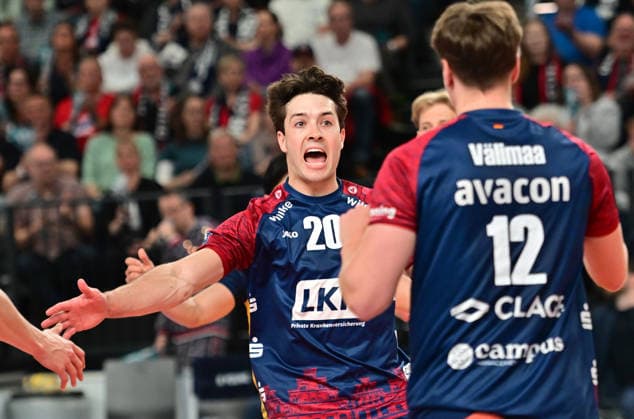 GER 1 VBL, Play Off semi-final, SVG Lueneburg vs SWD Powervolleys Dueren 12 04 2026, GER 1 VBL, PLay Off semi-final, SVG Lueneburg vs SWD Powervolleys Dueren, in the picture the Lueneburg team cheers nordphotoxGmbH xWitke nph00002